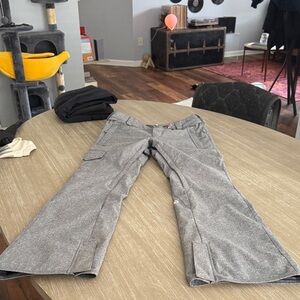 Volcom ski pants women’s small